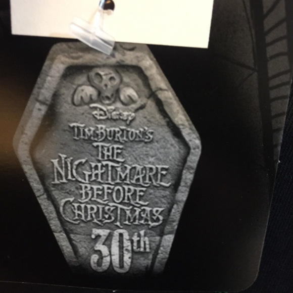 Disney Oggie  Boggie T-shirt - Picture 4 of 8